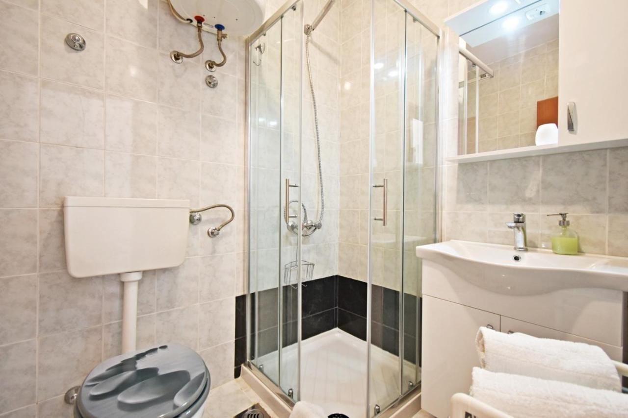 Apartments With Wifi Rabac, Labin - 17739 מראה חיצוני תמונה