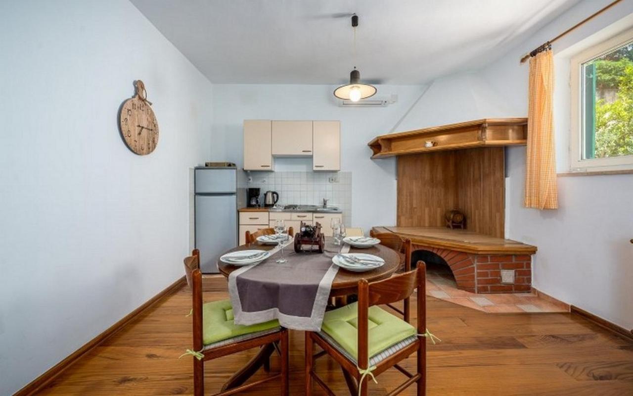 Apartments With Wifi Rabac, Labin - 17739 מראה חיצוני תמונה